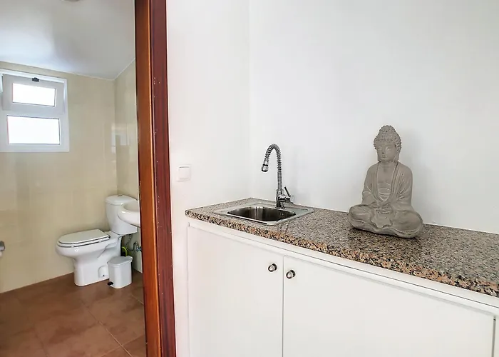 Naya House By Lovelystay *